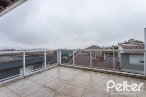 Casa em Condomínio à venda com 212m², 4 dormitórios, 1 suíte, 2 vagas, no bairro Espírito Santo em Porto Alegre