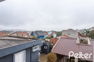 Casa em Condomínio à venda com 212m², 4 dormitórios, 1 suíte, 2 vagas, no bairro Espírito Santo em Porto Alegre