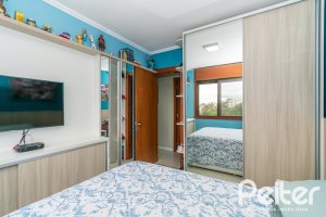 Apartamento à venda com 100m², 3 dormitórios, 1 suíte, 1 vaga, no bairro Cristal em PORTO ALEGRE