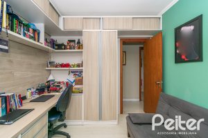 Apartamento à venda com 100m², 3 dormitórios, 1 suíte, 1 vaga, no bairro Cristal em PORTO ALEGRE