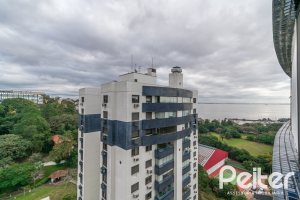 Apartamento à venda com 100m², 3 dormitórios, 1 suíte, 1 vaga, no bairro Cristal em PORTO ALEGRE