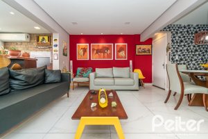 Apartamento à venda com 100m², 3 dormitórios, 1 suíte, 1 vaga, no bairro Cristal em PORTO ALEGRE