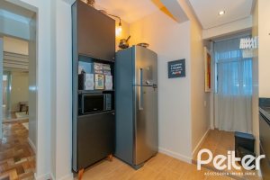 Apartamento à venda com 59m², 2 dormitórios, 1 suíte, 1 vaga, no bairro Cristal em Porto Alegre