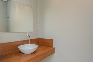 Casa em Condomínio à venda com 270m², 3 dormitórios, 2 suítes, 3 vagas, no bairro Terra Ville em PORTO ALEGRE