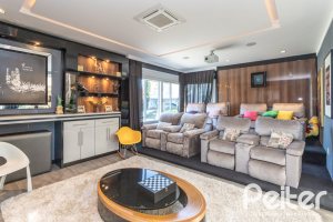 Casa em Condomínio à venda com 510m², 4 dormitórios, 4 suítes, 6 vagas, no bairro Terra Ville em PORTO ALEGRE