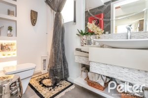 Casa em Condomínio à venda com 510m², 4 dormitórios, 4 suítes, 6 vagas, no bairro Terra Ville em PORTO ALEGRE