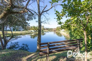 Casa em Condomínio à venda com 510m², 4 dormitórios, 4 suítes, 6 vagas, no bairro Terra Ville em PORTO ALEGRE