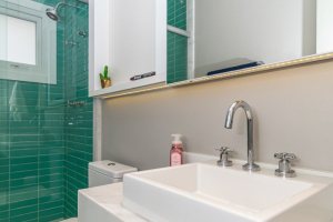 Casa em Condomínio à venda com 295m², 3 dormitórios, 3 suítes, 4 vagas, no bairro Alphaville em PORTO ALEGRE