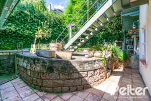 Casa à venda com 374m², 4 dormitórios, 2 suítes, 4 vagas, no bairro Vila Assunção em Porto Alegre