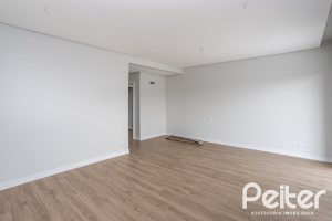 Casa em Condomínio à venda com 331m², 3 dormitórios, 3 suítes, 2 vagas, no bairro Alphaville em PORTO ALEGRE