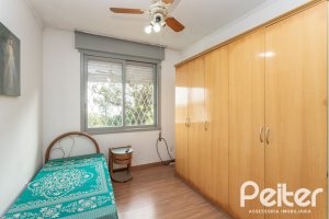 Casa à venda com 395m², 3 dormitórios, 1 suíte, 4 vagas, no bairro Sétimo Céu em Porto Alegre