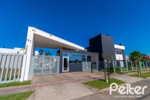 Casa em Condomínio à venda com 150m², 3 dormitórios, 3 suítes, 2 vagas, no bairro Ipanema em Porto Alegre