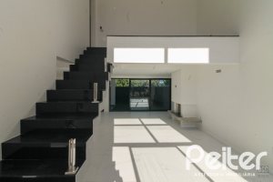 Casa em Condomínio à venda com 150m², 3 dormitórios, 3 suítes, 2 vagas, no bairro Ipanema em Porto Alegre