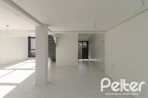 Casa em Condomínio à venda com 150m², 3 dormitórios, 3 suítes, 2 vagas, no bairro Ipanema em Porto Alegre