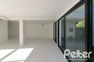 Casa em Condomínio à venda com 150m², 3 dormitórios, 3 suítes, 2 vagas, no bairro Ipanema em Porto Alegre