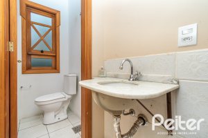 Casa em Condomínio à venda com 279m², 3 dormitórios, 1 suíte, 4 vagas, no bairro Jardim Isabel em Porto Alegre