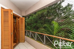 Casa em Condomínio à venda com 279m², 3 dormitórios, 1 suíte, 4 vagas, no bairro Jardim Isabel em Porto Alegre