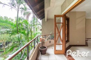 Casa em Condomínio à venda com 279m², 3 dormitórios, 1 suíte, 4 vagas, no bairro Jardim Isabel em Porto Alegre