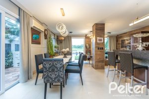 Casa em Condomínio à venda com 592m², 3 dormitórios, 3 suítes, 4 vagas, no bairro Terra Ville em PORTO ALEGRE