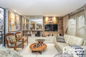 Casa em Condomínio à venda com 592m², 3 dormitórios, 3 suítes, 4 vagas, no bairro Terra Ville em PORTO ALEGRE