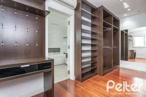 Casa em Condomínio à venda com 506m², 4 dormitórios, 4 suítes, 4 vagas, no bairro Terra Ville em Porto Alegre