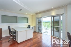 Casa em Condomínio à venda com 506m², 4 dormitórios, 4 suítes, 4 vagas, no bairro Terra Ville em Porto Alegre