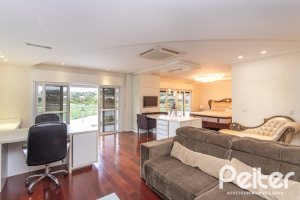 Casa em Condomínio à venda com 506m², 4 dormitórios, 4 suítes, 4 vagas, no bairro Terra Ville em Porto Alegre