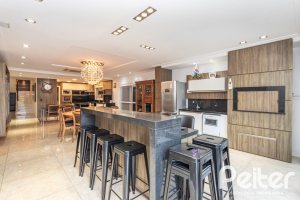 Casa em Condomínio à venda com 506m², 4 dormitórios, 4 suítes, 4 vagas, no bairro Terra Ville em Porto Alegre