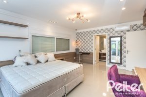 Casa em Condomínio à venda com 506m², 4 dormitórios, 4 suítes, 4 vagas, no bairro Terra Ville em Porto Alegre