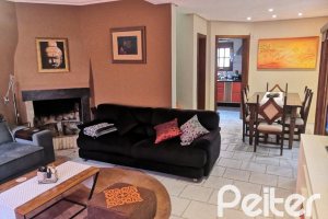 Casa em Condomínio à venda com 190m², 3 dormitórios, 1 suíte, 2 vagas, no bairro Ipanema em Porto Alegre