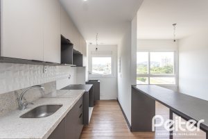 Apartamento à venda com 59m², 2 dormitórios, 1 suíte, 1 vaga, no bairro Jardim do Salso em Porto Alegre
