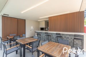 Apartamento à venda com 59m², 2 dormitórios, 1 suíte, 1 vaga, no bairro Jardim do Salso em Porto Alegre