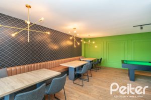 Apartamento à venda com 59m², 2 dormitórios, 1 suíte, 1 vaga, no bairro Jardim do Salso em Porto Alegre