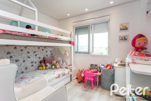 Apartamento à venda com 70m², 2 dormitórios, 1 suíte, 2 vagas, no bairro Cristal em Porto Alegre