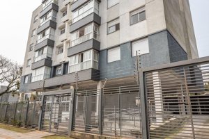 Apartamento à venda com 70m², 2 dormitórios, 1 suíte, 2 vagas, no bairro Cristal em Porto Alegre