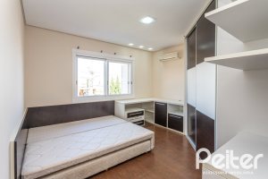 Casa em Condomínio à venda com 386m², 4 dormitórios, 4 suítes, 4 vagas, no bairro Terra Ville em PORTO ALEGRE