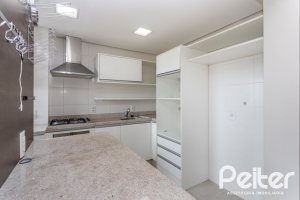Apartamento à venda com 91m², 3 dormitórios, 1 suíte, 2 vagas, no bairro Tristeza em PORTO ALEGRE