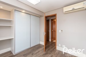 Apartamento à venda com 91m², 3 dormitórios, 1 suíte, 2 vagas, no bairro Tristeza em PORTO ALEGRE