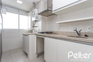 Apartamento à venda com 91m², 3 dormitórios, 1 suíte, 2 vagas, no bairro Tristeza em PORTO ALEGRE