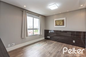 Apartamento à venda com 91m², 3 dormitórios, 1 suíte, 2 vagas, no bairro Tristeza em PORTO ALEGRE