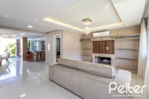 Casa em Condomínio à venda com 312m², 4 dormitórios, 4 suítes, 4 vagas, no bairro Hipica em PORTO ALEGRE