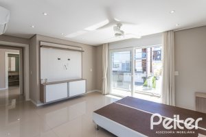 Casa em Condomínio à venda com 312m², 4 dormitórios, 4 suítes, 4 vagas, no bairro Hipica em PORTO ALEGRE