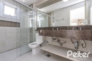 Casa em Condomínio à venda com 312m², 4 dormitórios, 4 suítes, 4 vagas, no bairro Hipica em PORTO ALEGRE