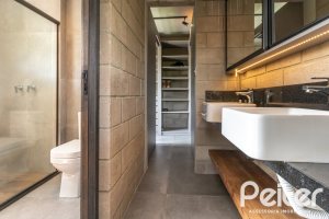  à venda, no bairro  em 