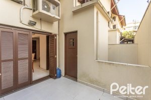  à venda, no bairro  em 