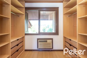  à venda, no bairro  em 