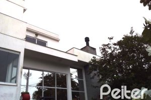 Casa em Condomínio à venda com 150m², 4 dormitórios, 1 suíte, 2 vagas, no bairro Ipanema em PORTO ALEGRE