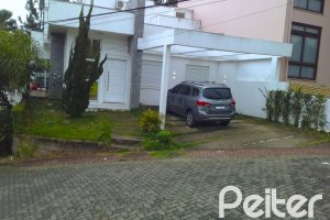 Casa em Condomínio à venda com 150m², 4 dormitórios, 1 suíte, 2 vagas, no bairro Ipanema em PORTO ALEGRE