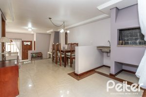 Casa em Condomínio à venda com 225m², 3 dormitórios, 1 suíte, 2 vagas, no bairro Jardim Isabel em Porto Alegre