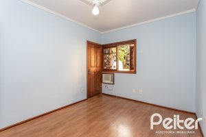Casa em Condomínio à venda com 225m², 3 dormitórios, 1 suíte, 2 vagas, no bairro Jardim Isabel em Porto Alegre